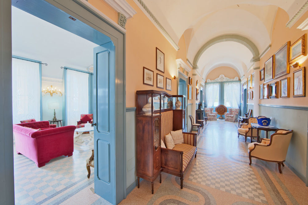 Hotel Raffaella 4*